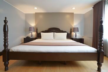 Arzo Hotel Manila