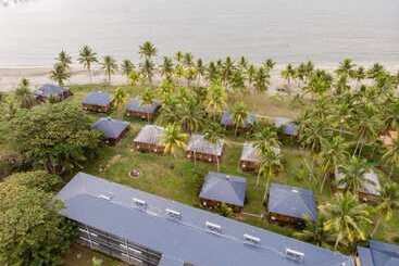 Club Fiji Resort