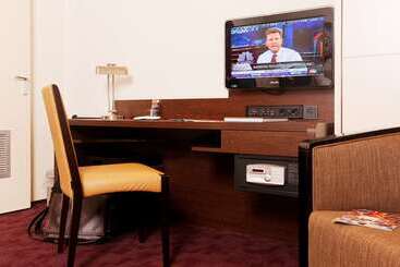 هتل Best Western Dam Square Inn