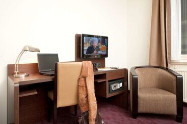 هتل Best Western Dam Square Inn