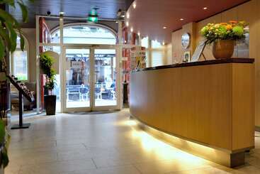 هتل Best Western Dam Square Inn