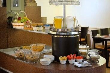 هتل Best Western Dam Square Inn