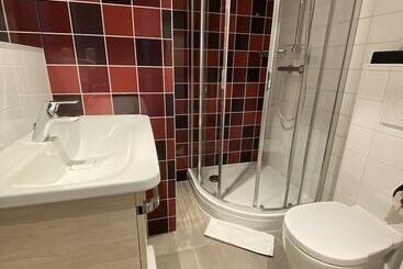 هتل Best Western Dam Square Inn