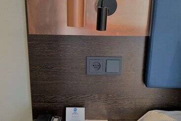 هتل Best Western Dam Square Inn
