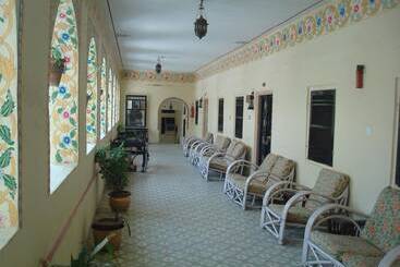 酒店 Bissau Palace