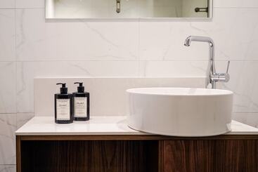 هتل Central Park Voorburg   Relais & Chateaux