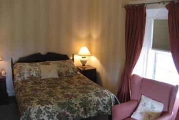 فندق Glebe House