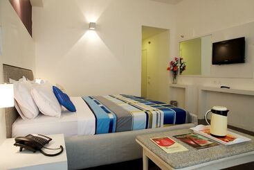 Otel Jaya International