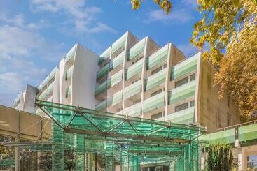 هتل Carbona Thermal Spa