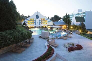 هتل Carbona Thermal Spa