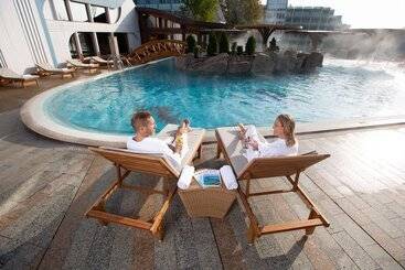 هتل Carbona Thermal Spa