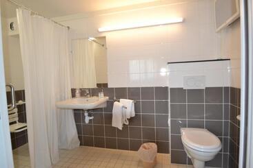 Brit Hotel Mayenne