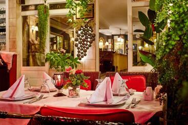 Alzer Hotel Special Class