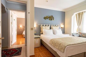 Alzer Hotel Special Class