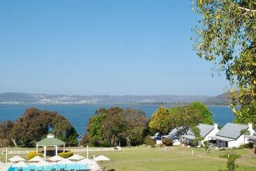 هتل Belvidere Manor Lagoonside Cottages