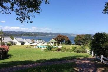 هتل Belvidere Manor Lagoonside Cottages