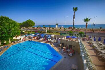 Big Blue Sky Hotel   All Inclusive