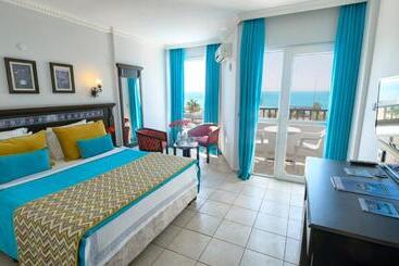 Big Blue Sky Hotel   All Inclusive