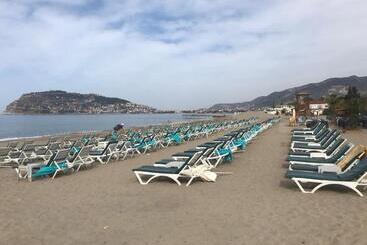 Big Blue Sky Hotel   All Inclusive