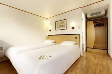 هتل Campanile Hendaye
