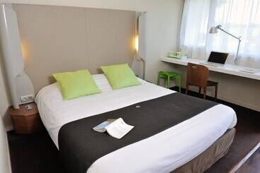 هتل Campanile Vannes