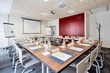 هتل Campanile Vannes