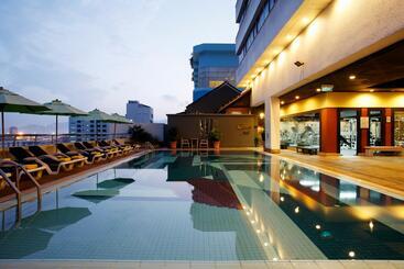 Centara Hotel Hat Yai