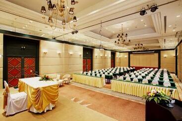Centara Hotel Hat Yai