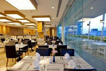 Centara Hotel Hat Yai