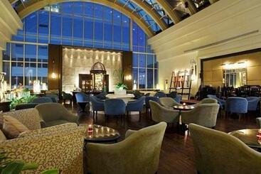 Centara Hotel Hat Yai