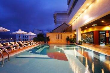 Centara Hotel Hat Yai