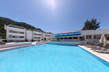 هتل Club Munamar Beach Resort – All Inclusive