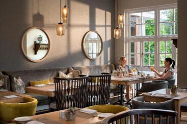 هتل Fancourt