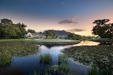 هتل Fancourt