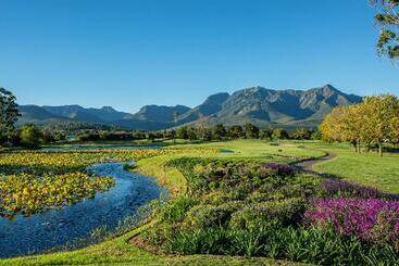 هتل Fancourt