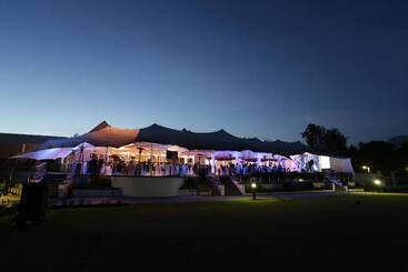 هتل Fancourt