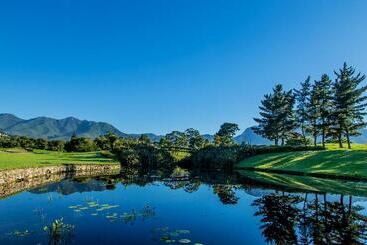 هتل Fancourt