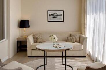 酒店 Grand Hôtel Thalasso & Spa
