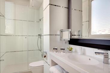 هتل Grand Hôtel Thalasso & Spa
