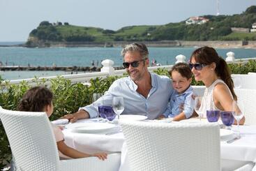 酒店 Grand Hôtel Thalasso & Spa