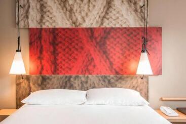 هتل Ibis Bordeaux Centre Gare Saintjean