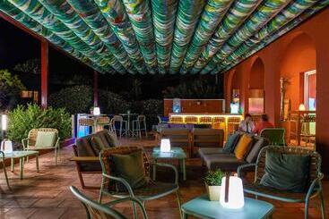 هتل Ibis Thalassa Hyeres Plage