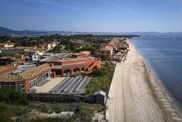 هتل Ibis Thalassa Hyeres Plage