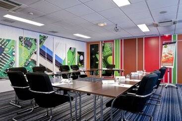 هتل Ibis Styles Lyon Villeurbanne Parc De La Tête D Or