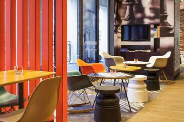 ホテル Ibis Versailles Chateau