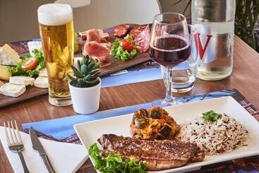 호텔 Kyriad Direct Haguenau