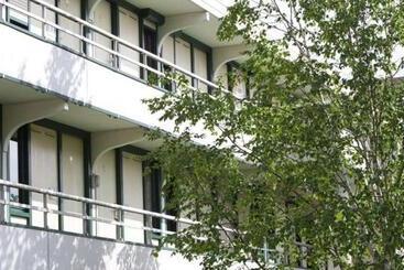 هتل Kyriad Niort   La Crèche
