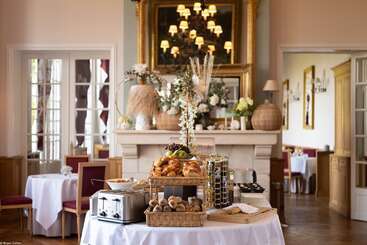 هتل Le Chateau De La Tour