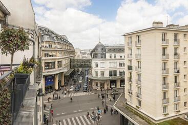 هتل Le Placide Saint Germain Des Prés