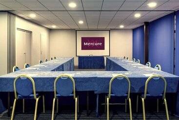 هتل Mercure Cergypontoise Centre